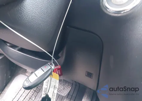 2016 Nissan Pathfinder S z USA, uszkodzony, nr VIN 5N1AR2MM7GC666909